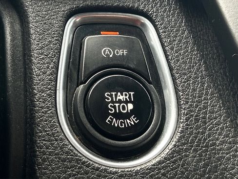 Used 2016 BMW M4 Convertible RWD image 36