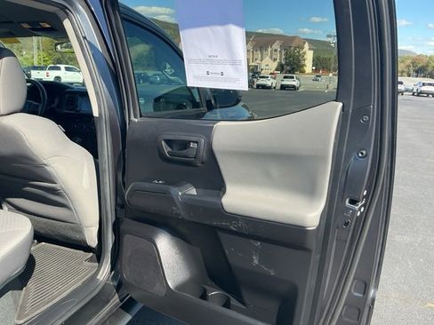 Used 2022 Toyota Tacoma SR image 25