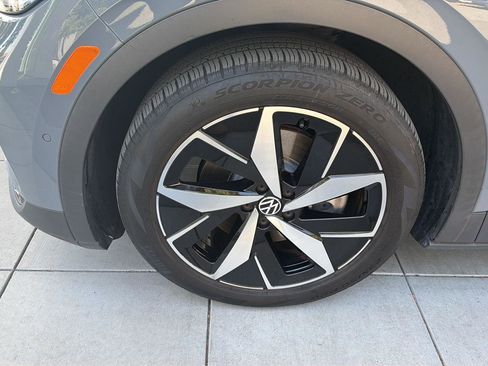 Used 2023 Volkswagen ID.4 Pro S RWD image 9