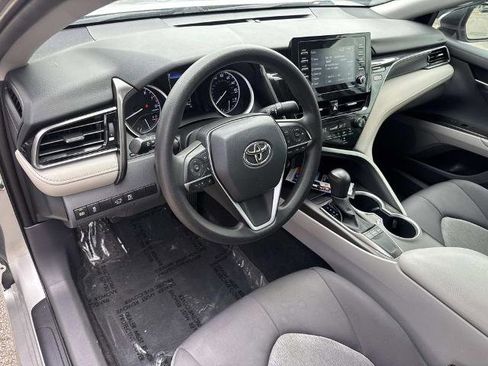 Used 2022 Toyota Camry LE FWD image 18