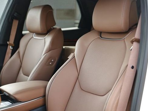 New 2026 Genesis GV70 2.5T Advanced image 22