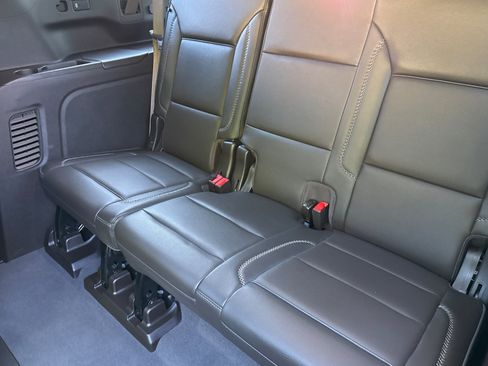 Used 2024 GMC Yukon XL Denali w/ Denali Reserve Package image 20