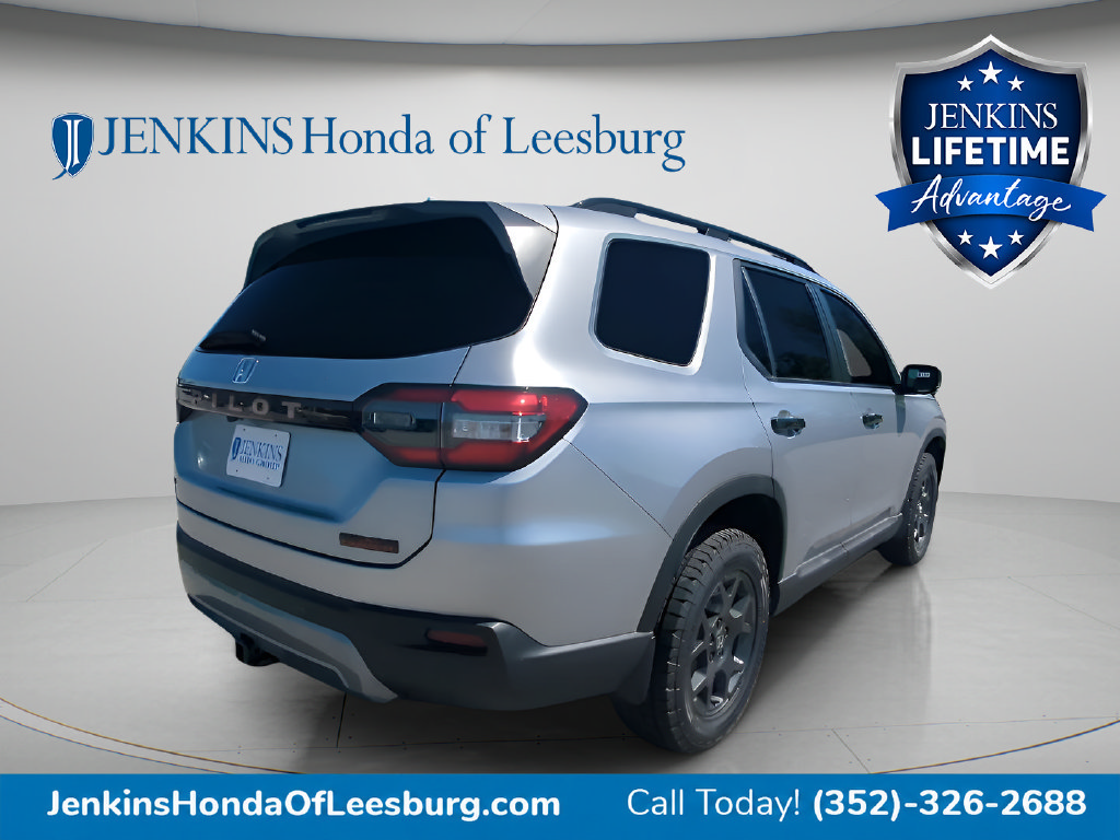 New 2026 Honda Pilot TrailSport image 3