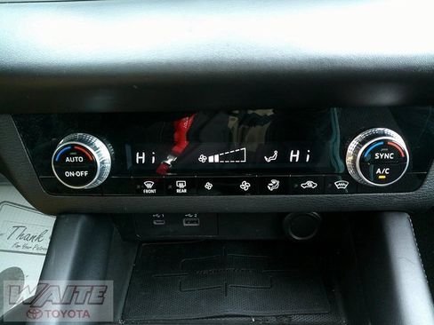 Used 2022 Mitsubishi Outlander ES image 13