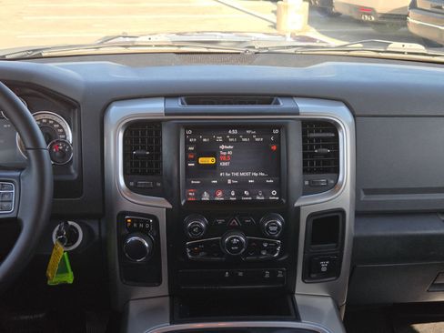 Used 2018 RAM 1500 Lone Star RWD image 16