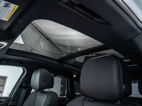 Certified 2026 Porsche Macan AWD/4WD image 27