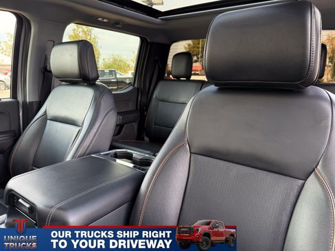 Used 2025 Ford F350 Lariat w/ Black Appearance Package image 20