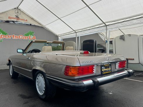 Used 1987 Mercedes-Benz 560 SL image 5