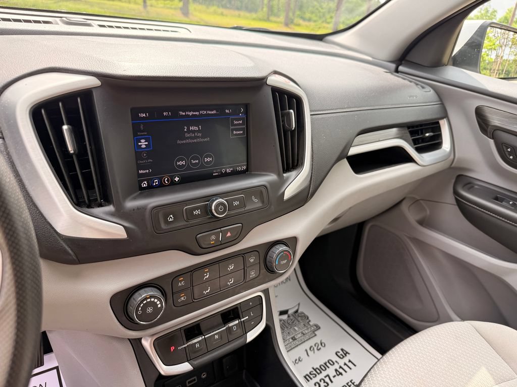 Used 2024 GMC Terrain SLE FWD image 16