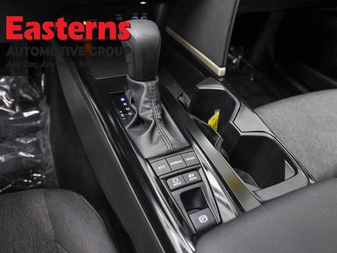 Used 2025 Toyota Camry LE image 13