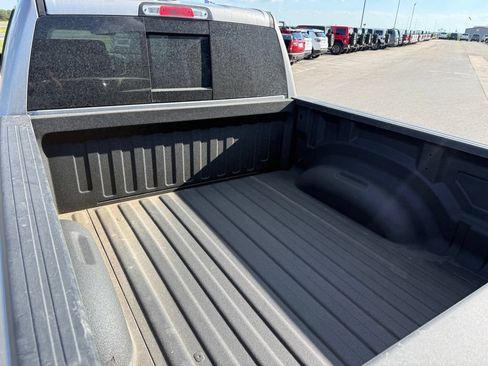 Used 2022 RAM 1500 Laramie AWD/4WD image 4