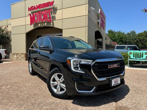 Used 2022 GMC Terrain SLE w/ Driver Convenience Package FWD image 1