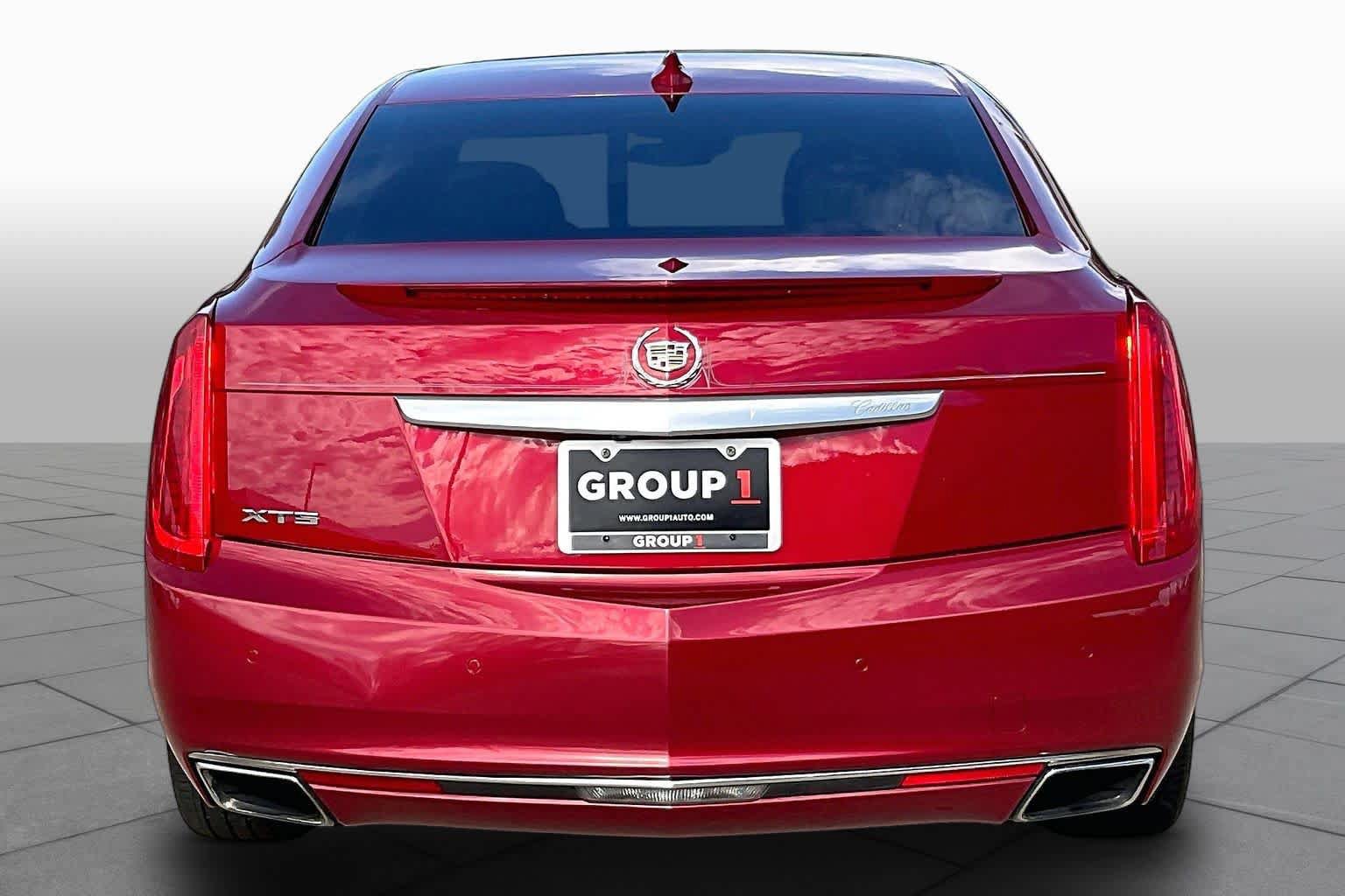 Used 2015 Cadillac XTS Luxury w/ Driver Awareness Package FWD image 5