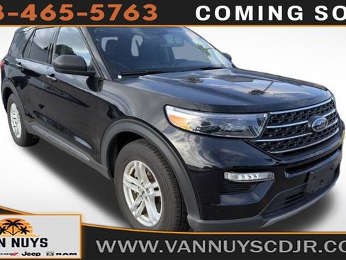Used 2023 Ford Explorer XLT w/ Equipment Group 202A RWD image 1