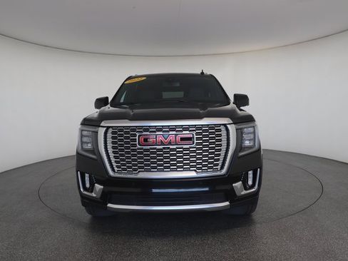 Used 2022 GMC Yukon XL Denali image 30