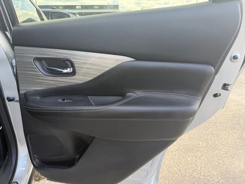Used 2015 Nissan Murano SL AWD/4WD image 19