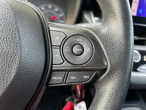 Used 2023 Toyota Corolla LE FWD image 19