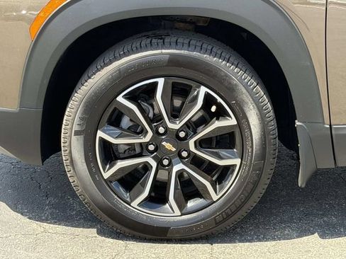 Used 2022 Chevrolet TrailBlazer ACTIV w/ Sun and Liftgate Package AWD/4WD image 12