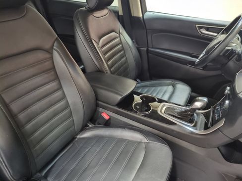 Used 2018 Ford Edge SEL w/ Equipment Group 201A AWD/4WD image 11