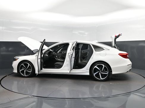 Used 2019 Honda Accord Sport image 46