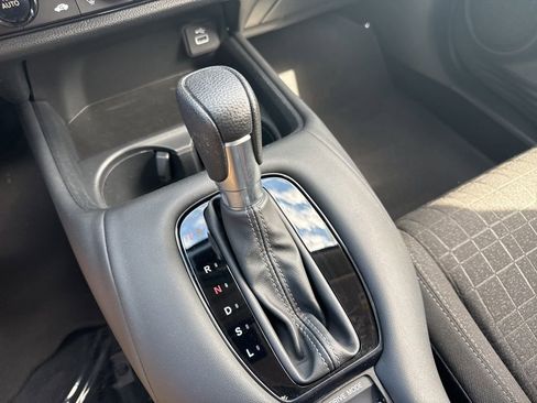 Used 2023 Honda HR-V LX image 15