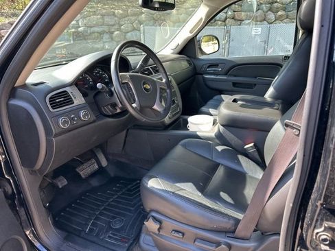 Used 2012 Chevrolet Avalanche LT w/ Suspension Package, Off-Road AWD/4WD image 12
