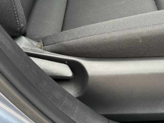 Used 2025 Toyota Corolla LE FWD image 28
