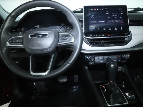 Used 2025 Jeep Compass Limited AWD/4WD image 27