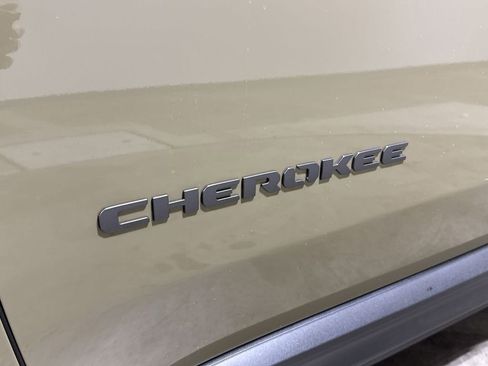New 2026 Jeep Cherokee Overland AWD/4WD image 27