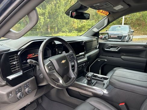 Used 2023 Chevrolet Silverado 1500 LTZ image 13