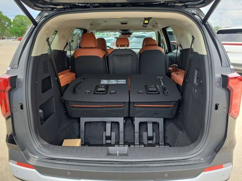New 2026 Kia Carnival EX FWD image 10