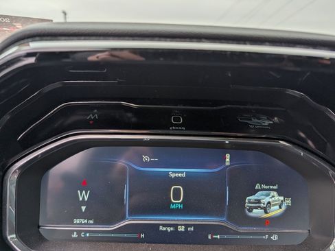 Used 2023 Chevrolet Silverado 1500 LT Trail Boss w/ LPO, Dark Essentials Package image 12