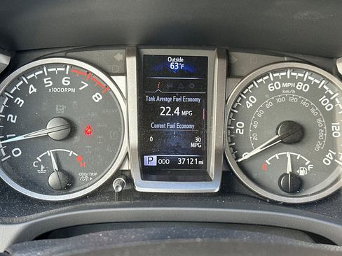 Used 2022 Toyota Tacoma SR5 image 38