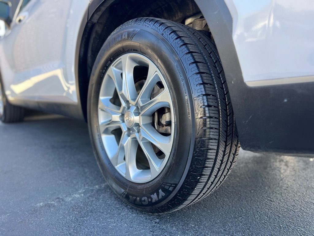 Used 2020 Hyundai Palisade SE AWD/4WD image 32