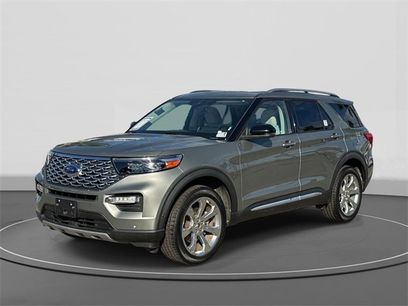 Certified 2020 Ford Explorer Platinum w/ Premium Technology Package