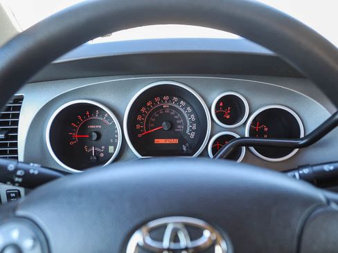 Used 2011 Toyota Tundra 2WD CrewMax w/ Tow Pkg image 22