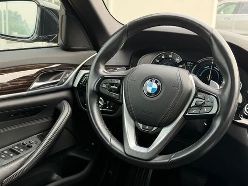 Used 2018 BMW 530e xDrive AWD/4WD image 13
