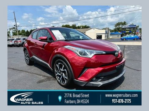 Used 2018 Toyota C-HR XLE FWD image 1