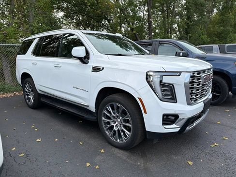 Used 2025 GMC Yukon Denali AWD/4WD image 1