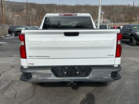 Used 2023 Chevrolet Silverado 1500 LTZ AWD/4WD image 4