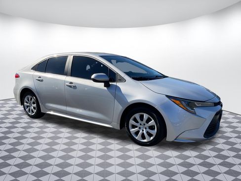 Used 2024 Toyota Corolla LE FWD image 1