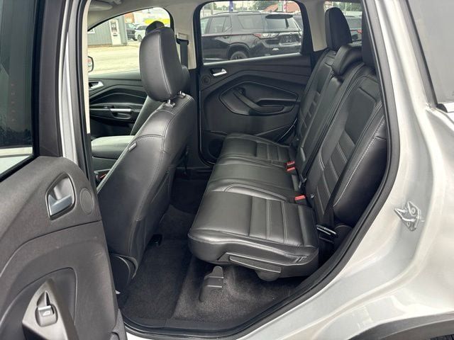 Used 2018 Ford Escape Titanium w/ Ford Safe & Smart Package AWD/4WD image 28
