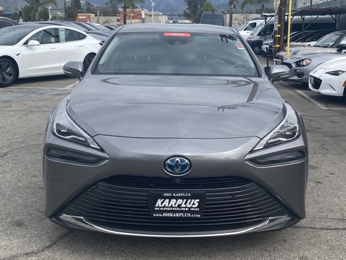 Used 2022 Toyota Mirai XLE image 3