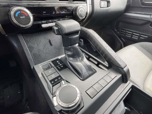 Used 2024 Toyota Tacoma SR AWD/4WD image 34