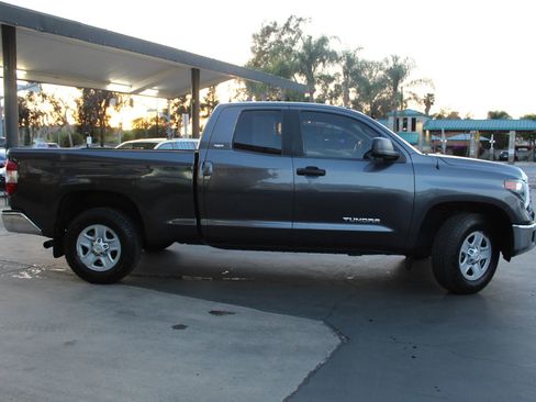 Used 2018 Toyota Tundra SR5 RWD image 6