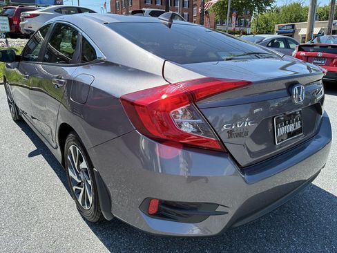 Used 2017 Honda Civic EX image 4