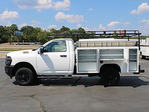 Used 2026 RAM 2500 Tradesman AWD/4WD image 7
