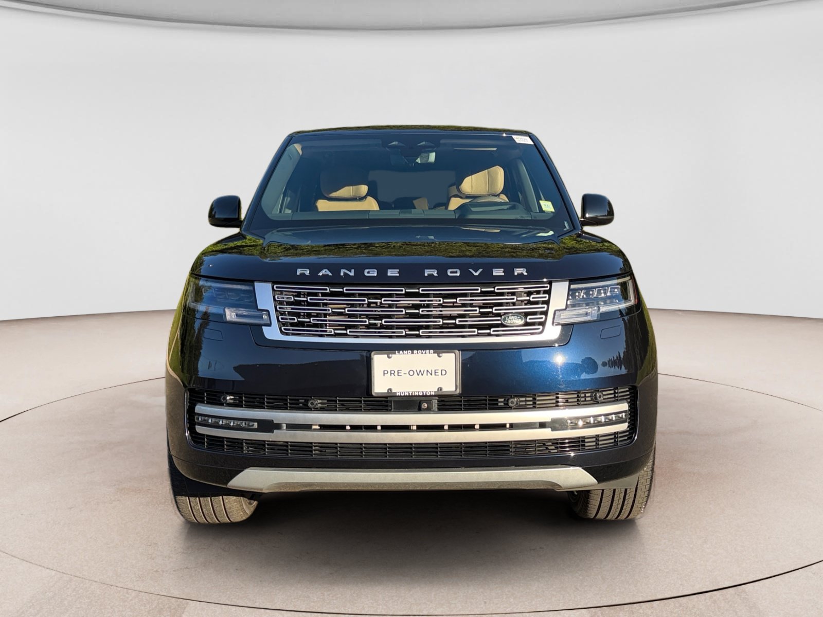 Used 2025 Land Rover Range Rover Autobiography AWD/4WD image 8
