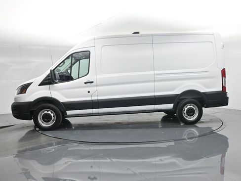 New 2026 Ford Transit 250 148 Medium Roof w/ Load Area Protection Package RWD image 23