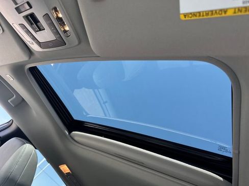 New 2026 Toyota Sienna XLE FWD image 25